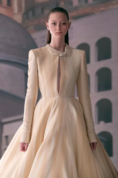 Look 70